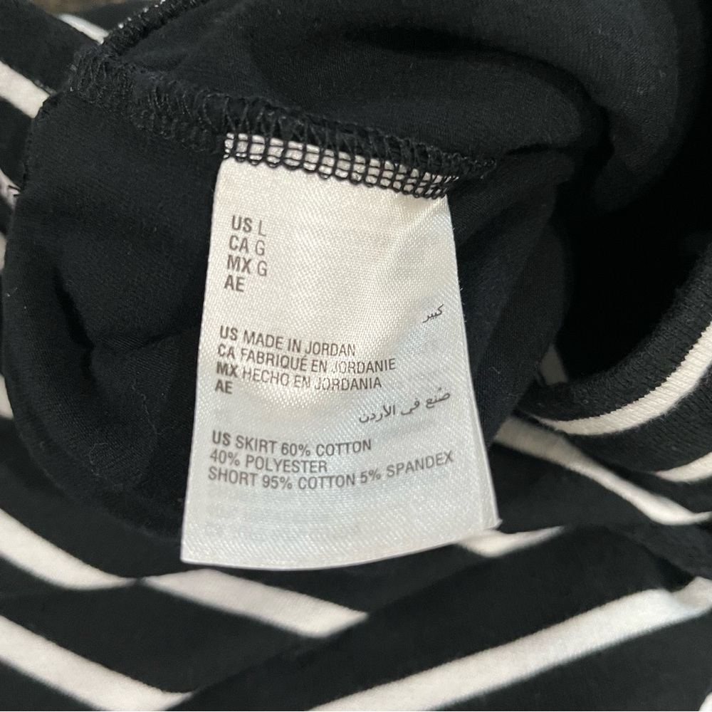 NWOT Karen Scott Black & White Striped Cotton Pull-On Women's Skort Skirt Shorts - Picture 12 of 13